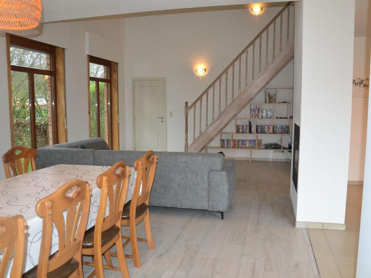 Welcoming Villa In Puivelde With Terrace Garden Barbeque Extérieur photo