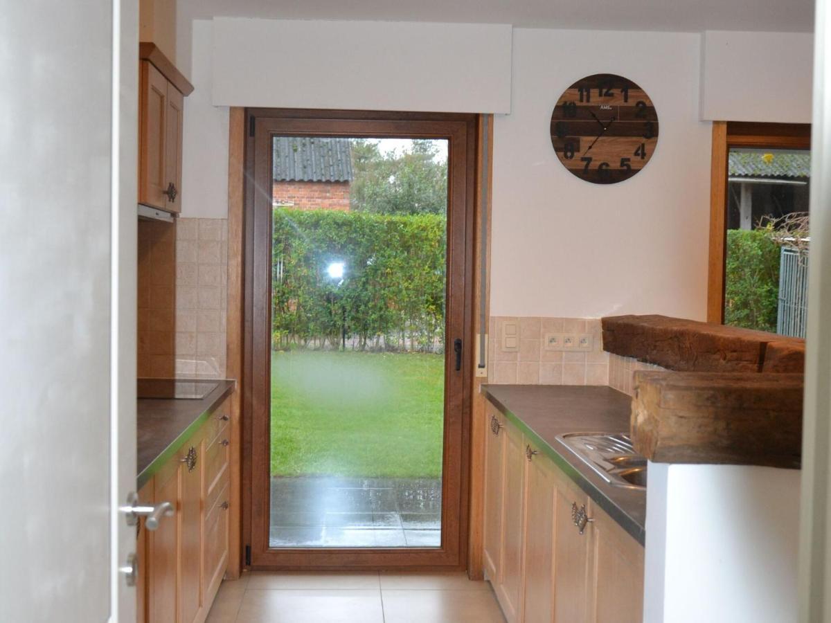 Welcoming Villa In Puivelde With Terrace Garden Barbeque Extérieur photo