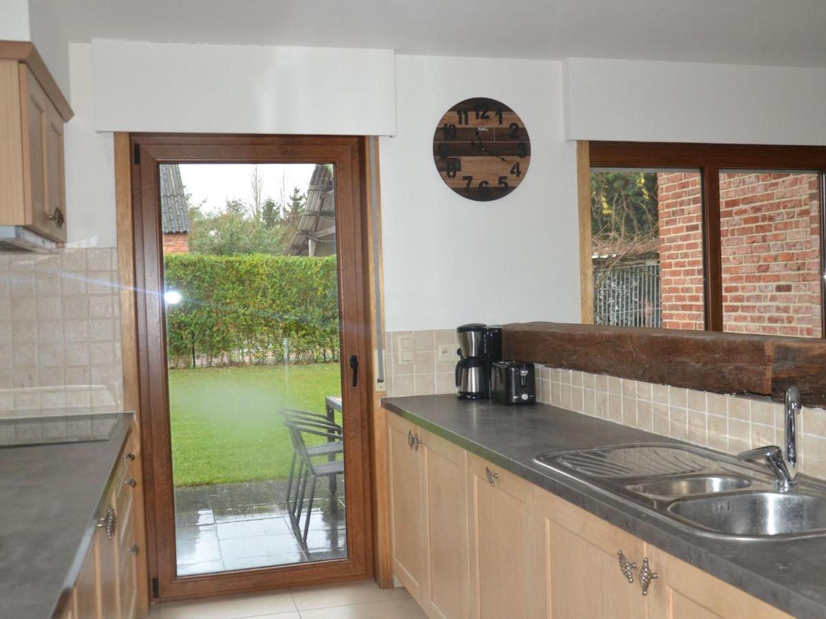 Welcoming Villa In Puivelde With Terrace Garden Barbeque Extérieur photo