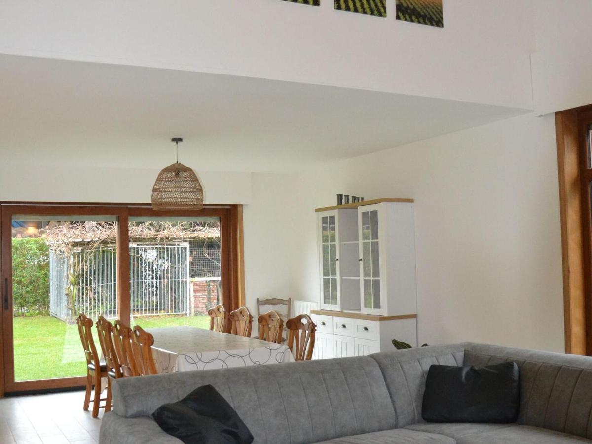 Welcoming Villa In Puivelde With Terrace Garden Barbeque Extérieur photo